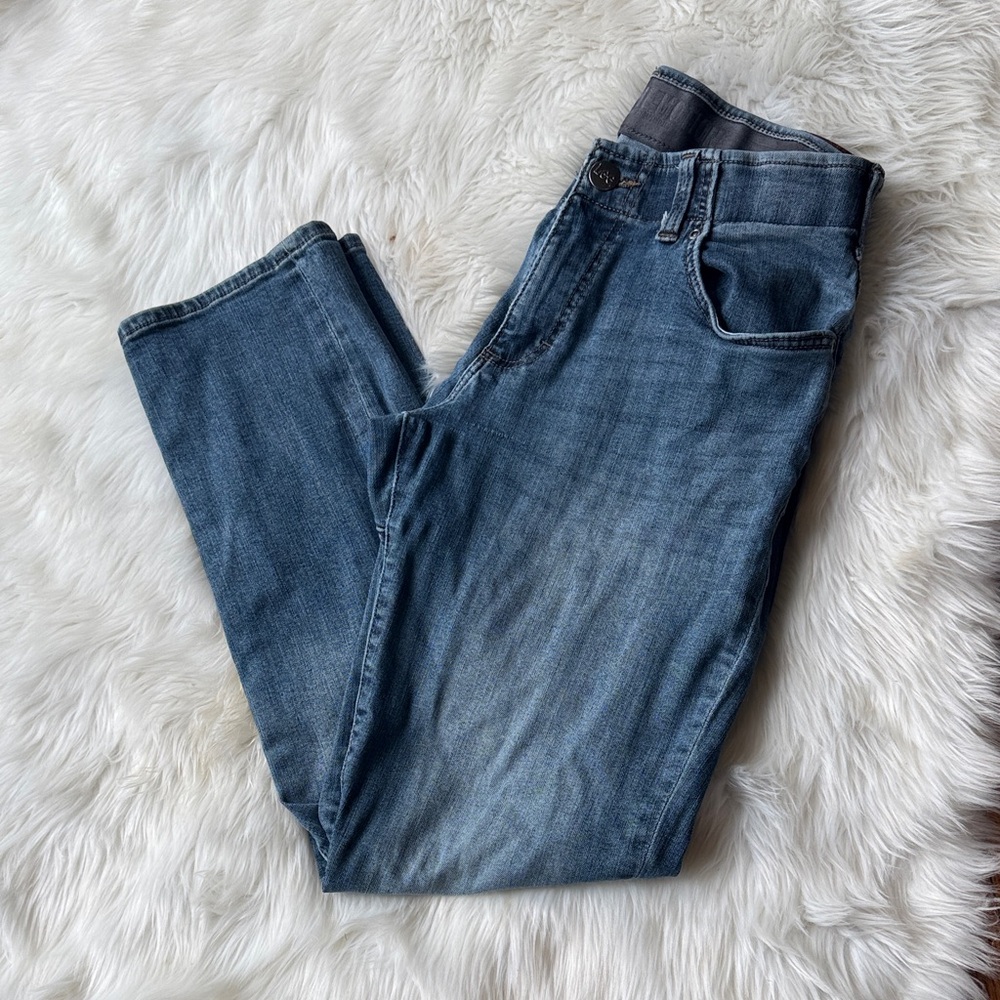 Lee Classic Extreme Motion Indigo Straight Jeans